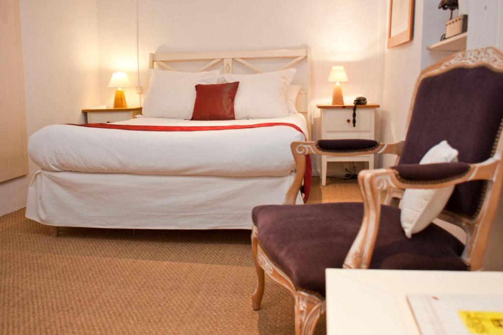 Logis Auberge Cote Jardin Hotel Lezignan-Corbieres Ruang foto