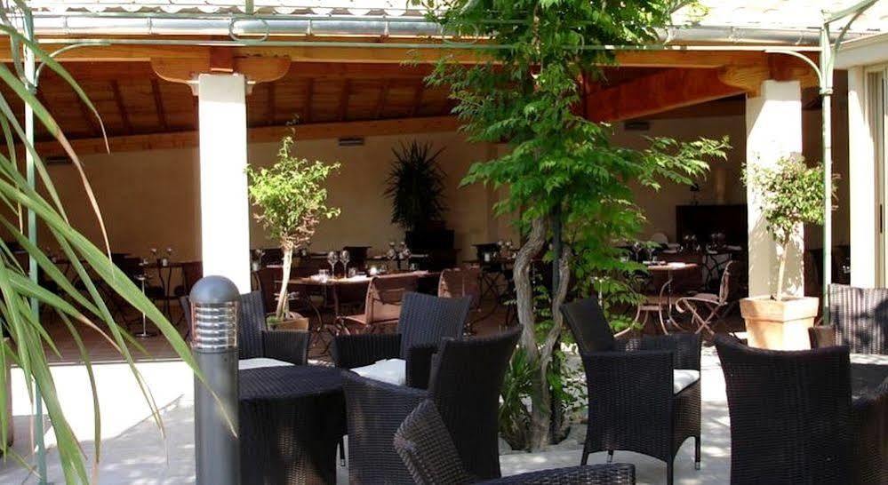 Logis Auberge Cote Jardin Hotel Lezignan-Corbieres Bagian luar foto