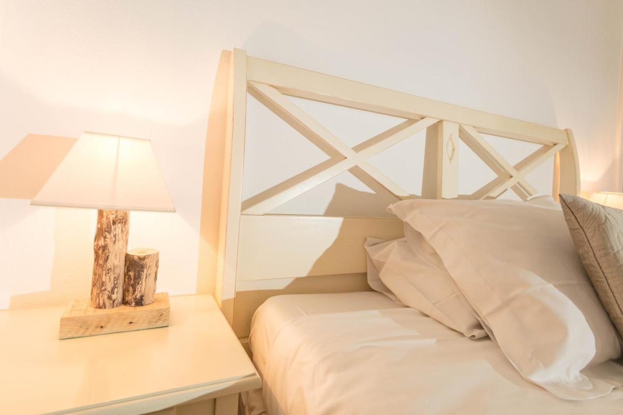 Logis Auberge Cote Jardin Hotel Lezignan-Corbieres Bagian luar foto